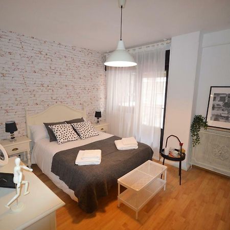 Apartamento Fleta Apartment Zaragoza Luaran gambar