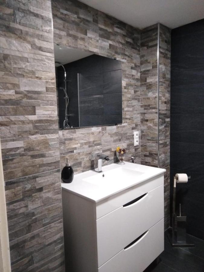 Apartamento Fleta Apartment Zaragoza Luaran gambar