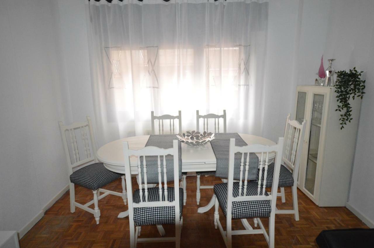Apartamento Fleta Apartment Zaragoza Luaran gambar