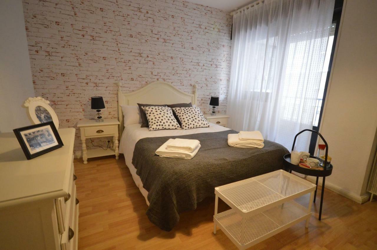 Apartamento Fleta Apartment Zaragoza Luaran gambar