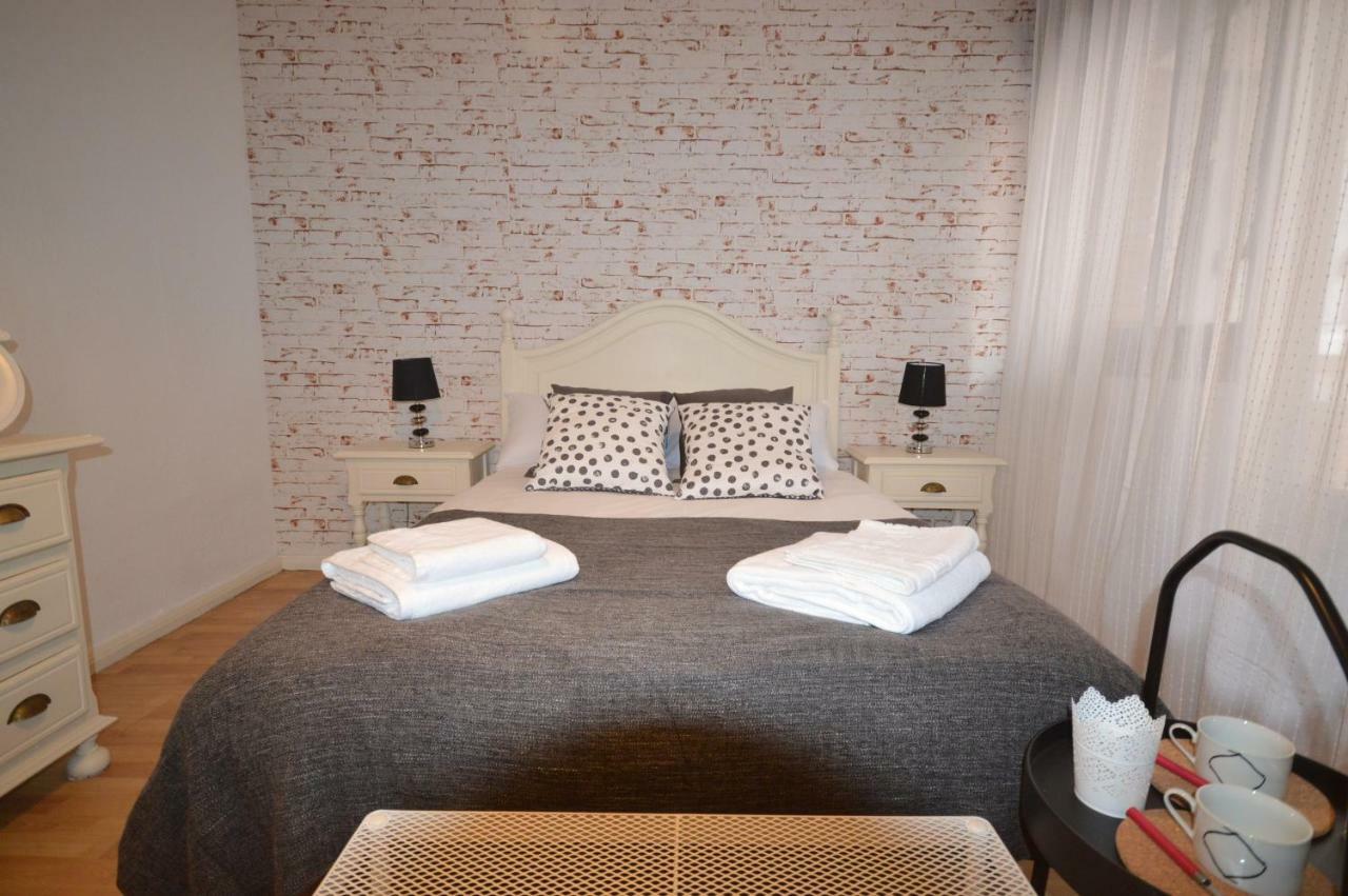 Apartamento Fleta Apartment Zaragoza Luaran gambar